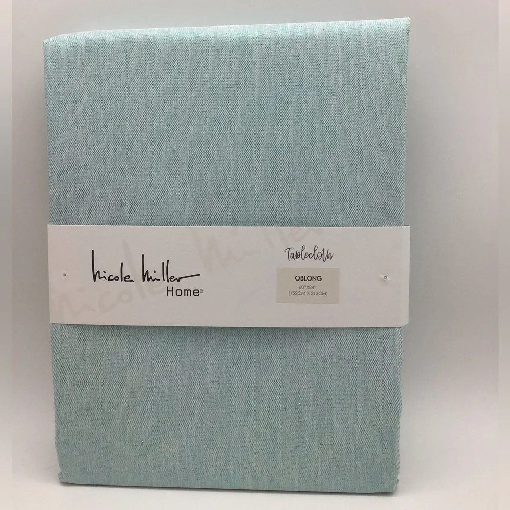 Nicole Miller Home “Seafoam” Tablecloth - Picture 2 of 5